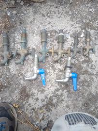 Vecchi rubinetto  in ottone per botti