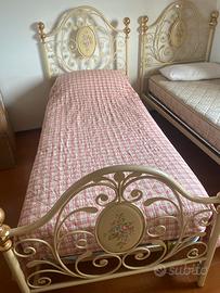 Struttura letto singolo in ferro