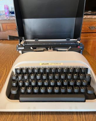 Macchina da scrivere Vintage Olivetti Lettera 10