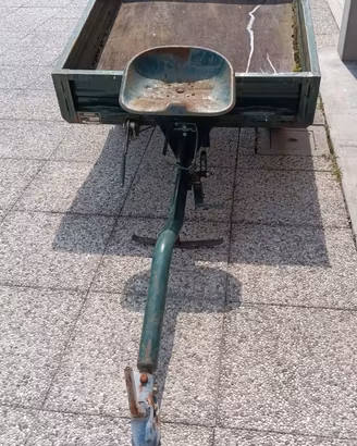 Rimorchio agricolo per motocoltivatore