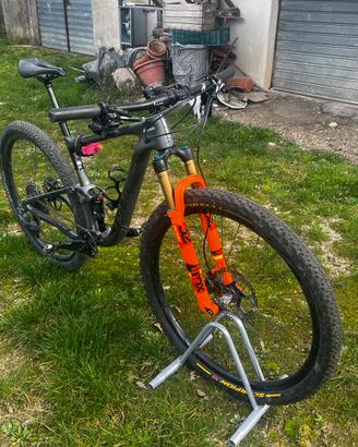 Giant anthem pro1 full carbon
