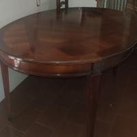 Tavolo da pranzo