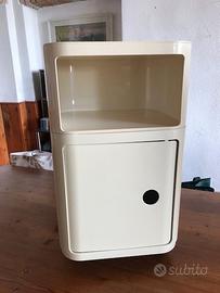 mobiletto Kartell con sportello