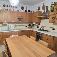 Cucina completa in legno