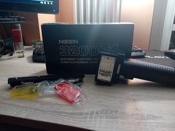 Nissin 3200GT flash