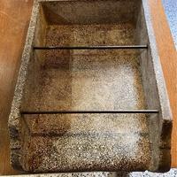 LAVABO IN PIETRA ANTICO E SCOLAPIATTI ABBINATO