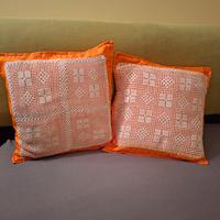 coppia di cuscini con inserto  all uncinetto