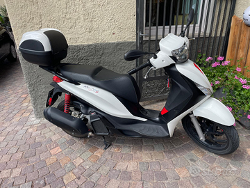 Piaggio Medley 150