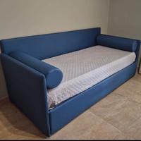 Letto Divano in ecopelle blu (escluso materasso)