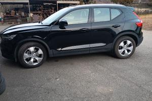 volvo xc40  4x4