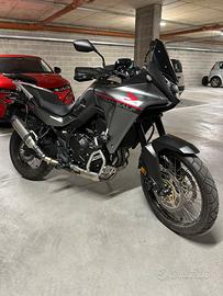 Honda transalp 750