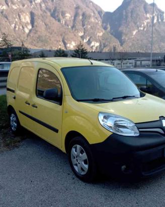 RENAULT Kangoo 1.5 dCi 5900 €