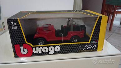 Bburago scala 1/24 (Jeep CJ-7 / Renegade rossa)