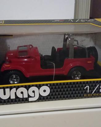 Bburago scala 1/24 (Jeep CJ-7 / Renegade rossa)