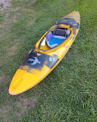 kayak pyrania