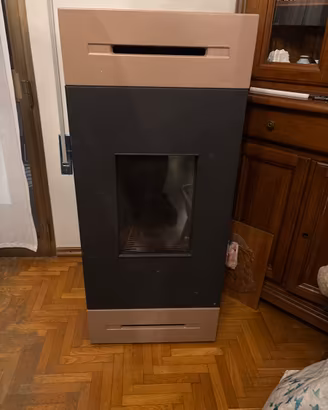 Stufa a pellet 14 kw canalizzabile