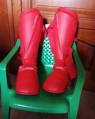 Paratibia e parapiedi karate