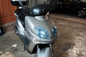YAMAHA XC 300 VERSITY 