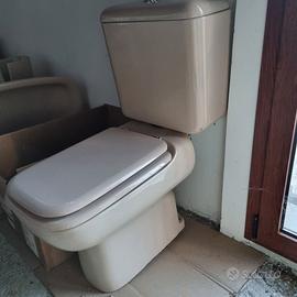 Elementi per bagno Ideal Standard serie Conca rosa