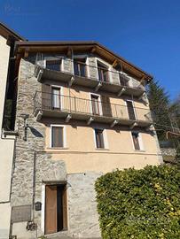 Villa di 280 m² con più di 5 locali a Cremia