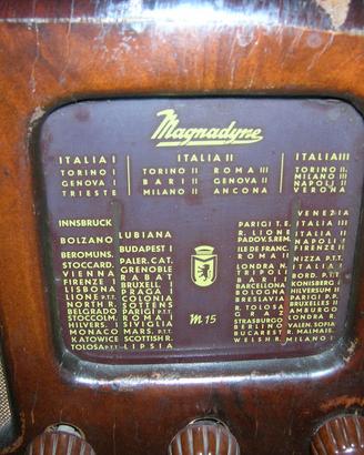 Radio Magnadyne M15 valvolare Radio