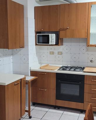 Cucina 3.50 mt con elettrodomestici 