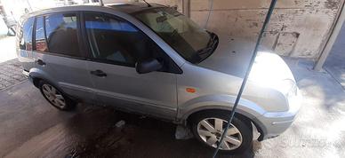 Ford Fusion 1.4 16V 5p.