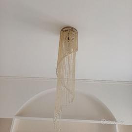 Lampadario pendente elegante con pietre simil cris