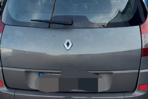 Auto perfettamente funzionante