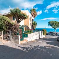 Immobiliare group srls. villa aci castello