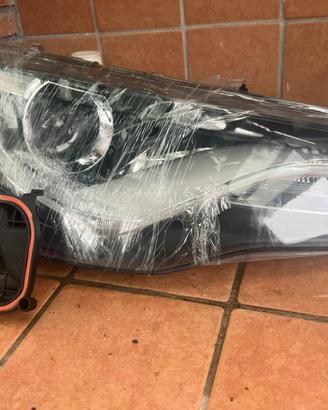 faro xenon lato destro audi a1