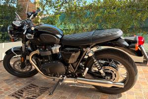 Triumph Bonneville T100 black - 2025