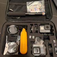 Go Pro hero 5 black più accessori