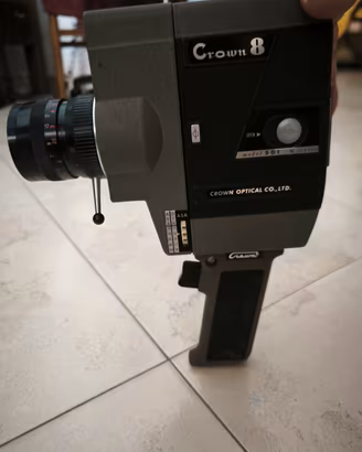 Cinepresa Crown