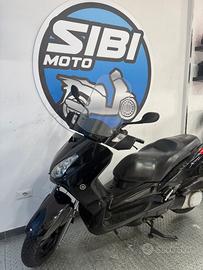 Yamaha X-Max 250