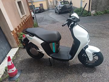 scooter elettrico 