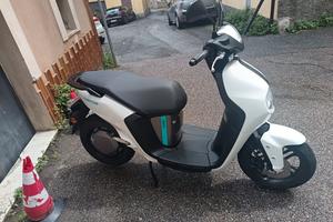 scooter elettrico 