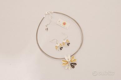 Collana e orecchini
