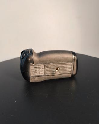 Nikon MB-D14 Battery Grip x D610