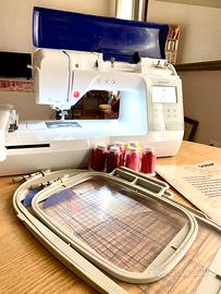 Ricamatrice Brother Innov-is NV800E + telai +
