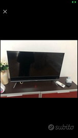 Televisione 32’ smart tv