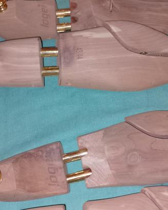 Tendi scarpe in legno 