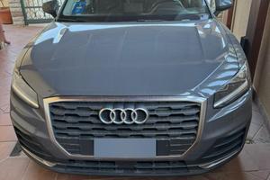 Audi q2 1.6 30 tdi stronic business