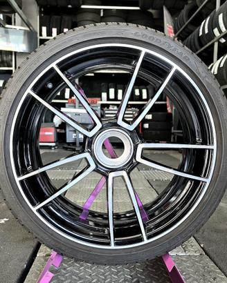 Cerchi piu gomme Porsche carrera 4 Gts monodado