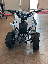 MINI QUAD + CASCO
