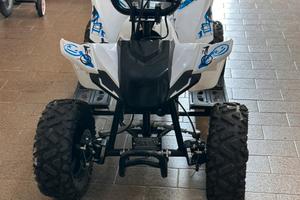 MINI QUAD + CASCO