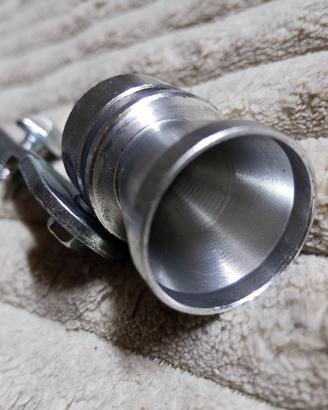 fischietto scarico auto 