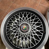 Cerchi in lega alfa romeo
