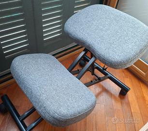 Sedia ergonomica con appoggio ginocchia 