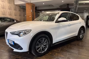 Alfa Romeo Stelvio 2.2 Turbodiesel 180 CV AT8 RWD 